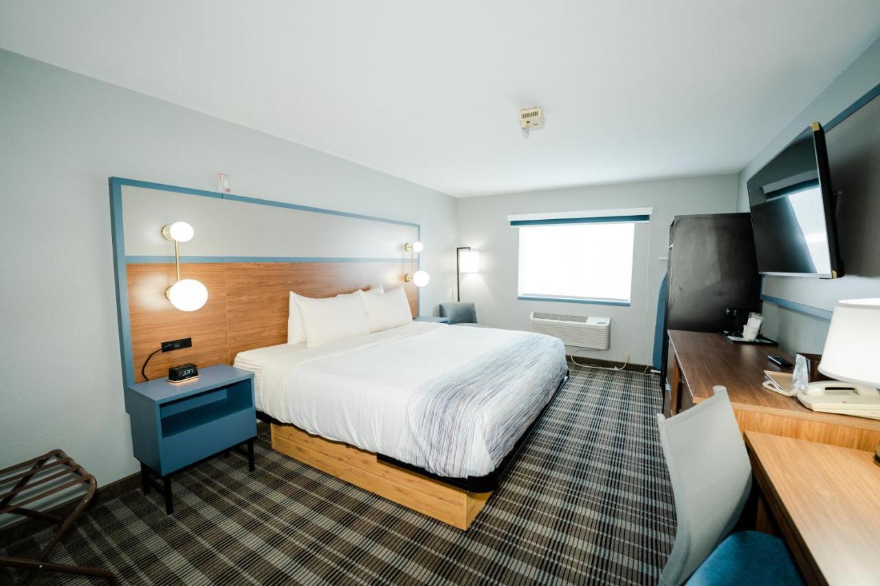 Americinn By Wyndham Tomahawk Экстерьер фото