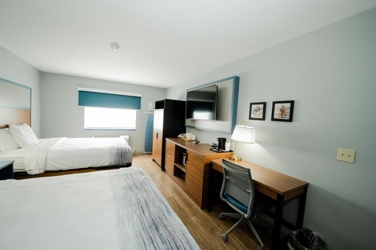 Americinn By Wyndham Tomahawk Экстерьер фото