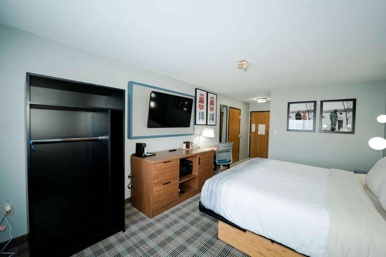 Americinn By Wyndham Tomahawk Экстерьер фото